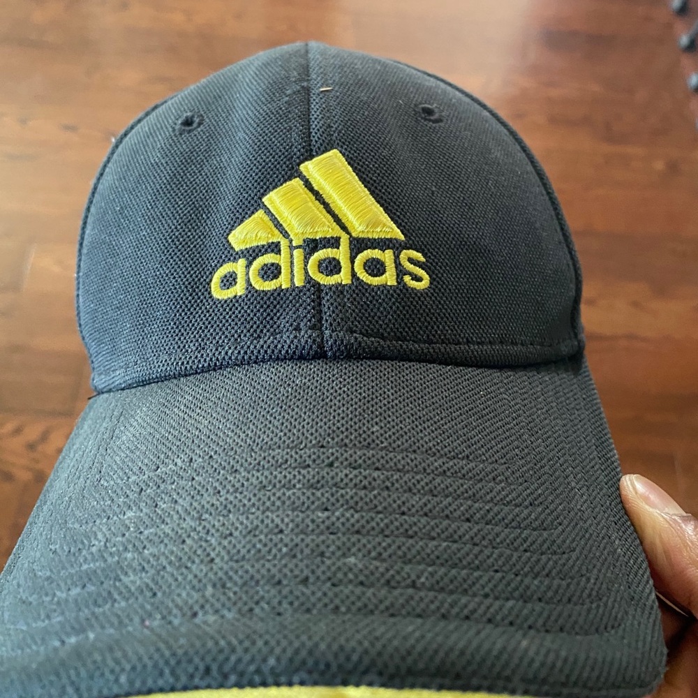 Adidas fitted cap